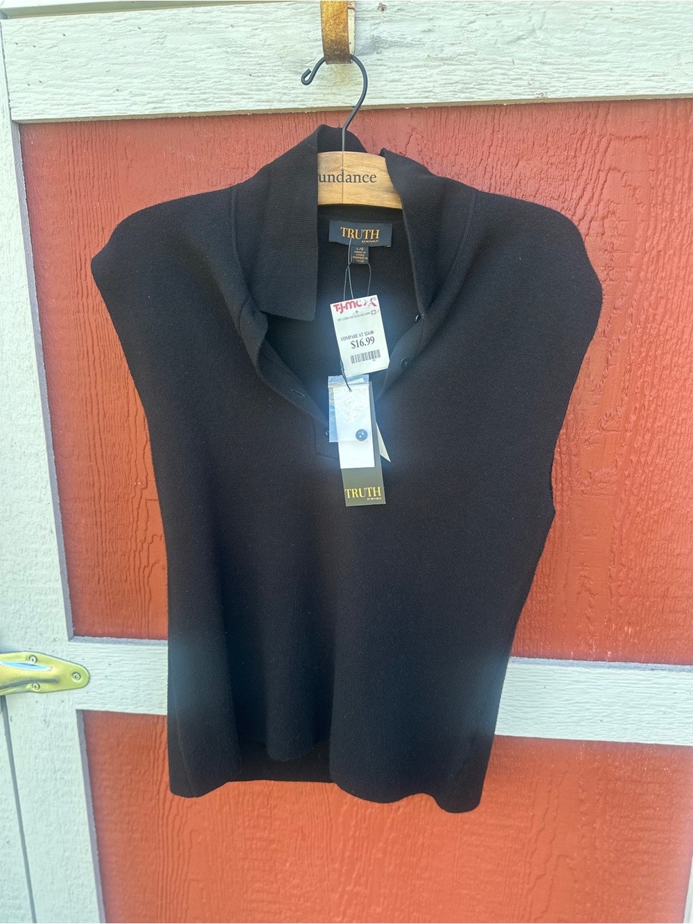 TRUTH Black Sleeveless V-Neck Knit Sweater